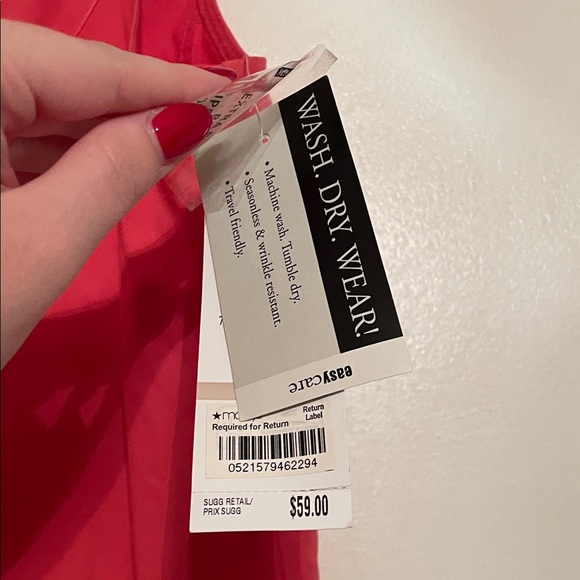 Sleeveless Coral Button-Up Top - Picture 4 of 6